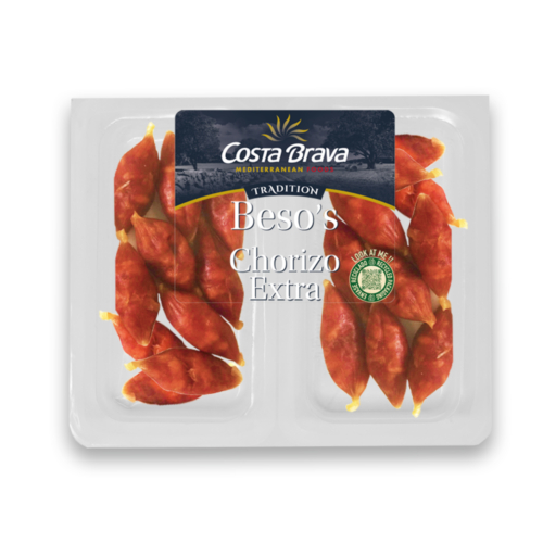 El aroma intenso característico y el sabor atrevido, picante y aromático del chorizo Costa Brava Mediterranean Foods en formato beso's, en un práctico pack dividido en dos.